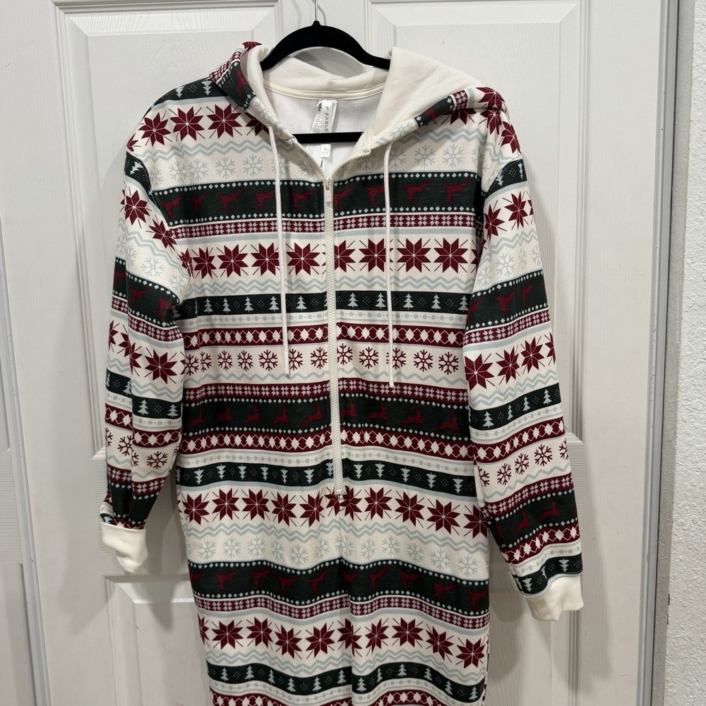 Fabletics Men Cozy Fleece Hooded One Piece‎ Jumpsuit Holiday Fairisle Medium NWT
